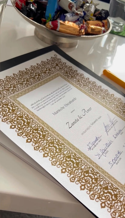 Hochwertiges Nikah-Zertifikat zur Bestätigung der Ehe mit Anpassungsmöglichkeiten für Namen und Datum